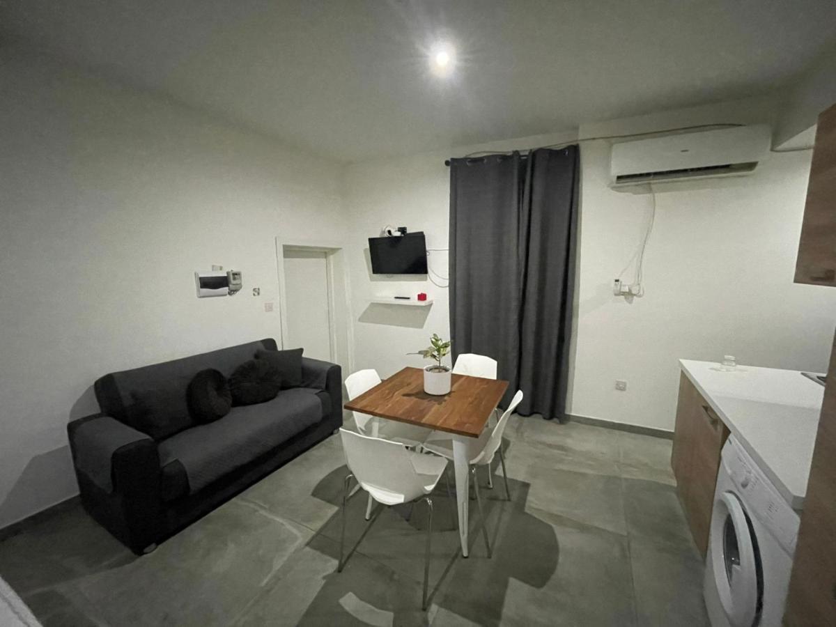 סנגלאה Malta Suites מראה חיצוני תמונה